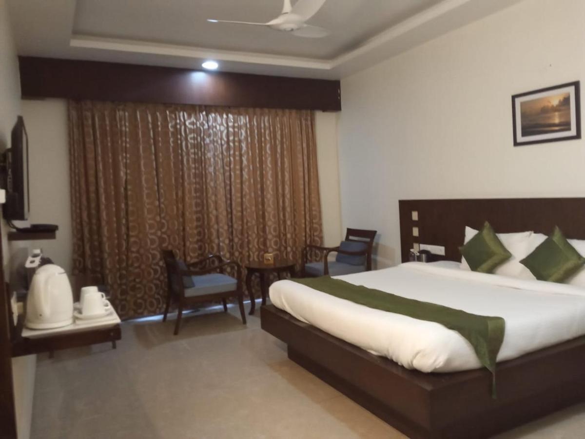 Rns One Hotel Subrahmanya ภายนอก รูปภาพ