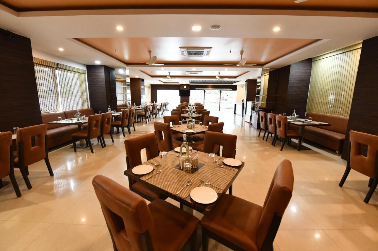 Rns One Hotel Subrahmanya ภายนอก รูปภาพ